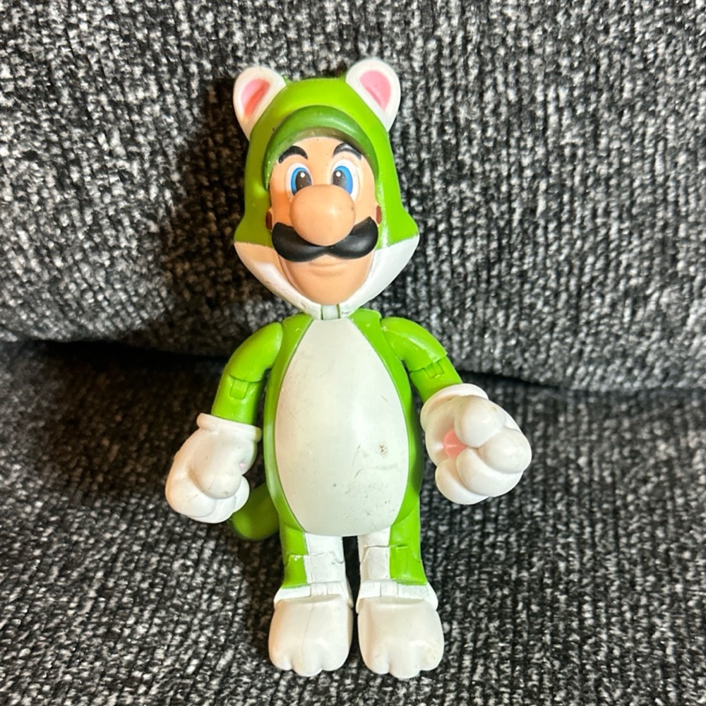 Nintendo Mario Brothers Luigi in Cat
Costume 2015 Jakks Pacific 4'5